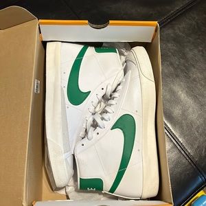 Blazer Min ‘77 VNTG/ White/ Pine Green-Sail-Black Blanc/Voile/Noir/Vert Spain